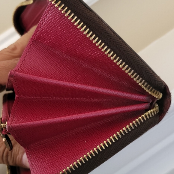 LOUIS VUITTON Monogram Coated Canvas Zippy Long Wallet..Authentic. - Picture 9 of 13